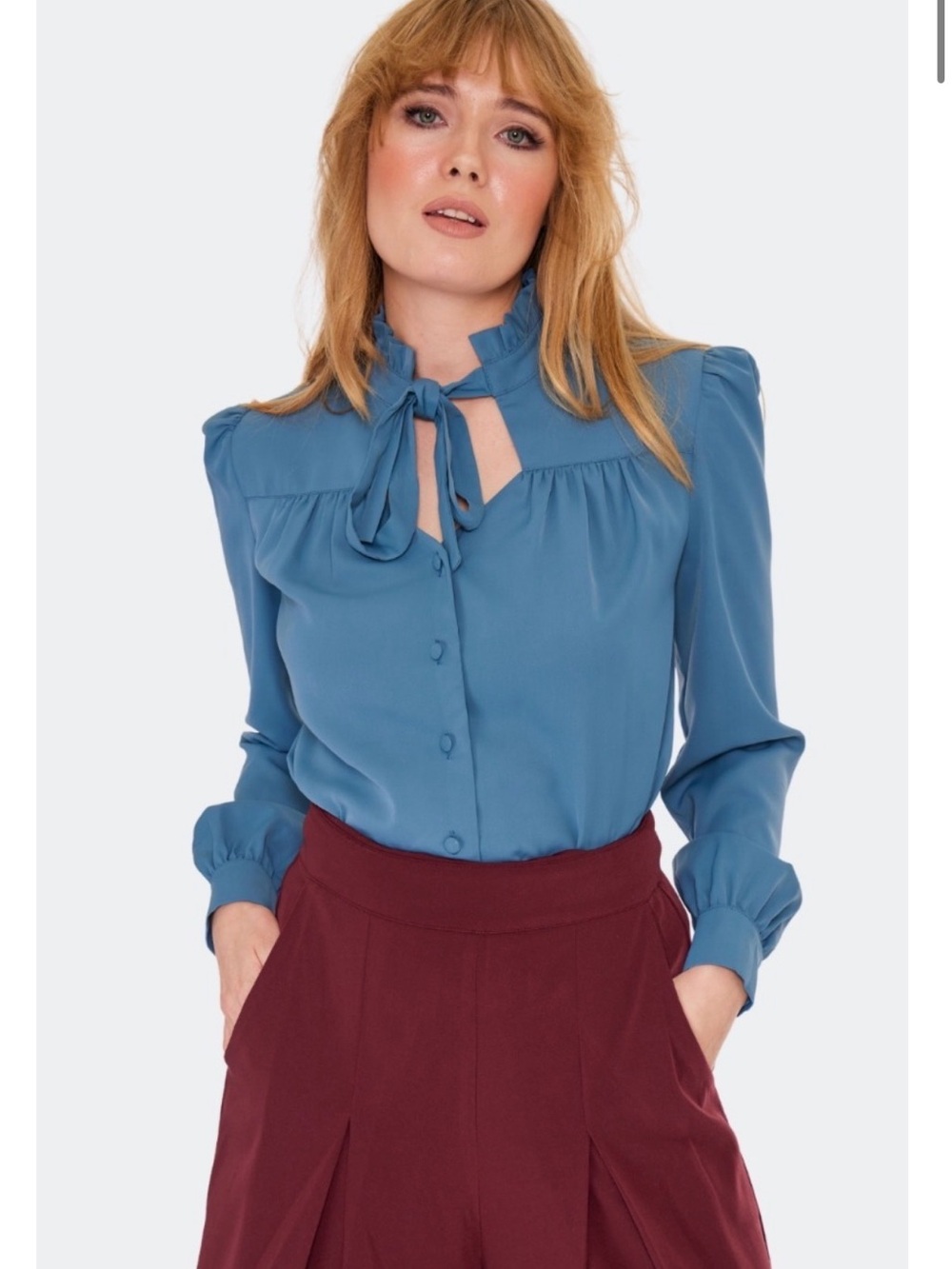 Voodoo Vixen NWT Tie-Neck Ruffle Blouse - Blue US 12/14 (UK 16/xxl)